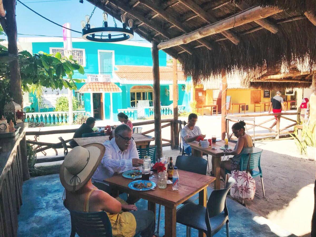 Eco Hostel Casa Del Agua Isla Holbox Bagian luar foto